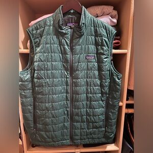 Men’s Patagonia Nano-Puff Vest. Size XL, Color: Green.